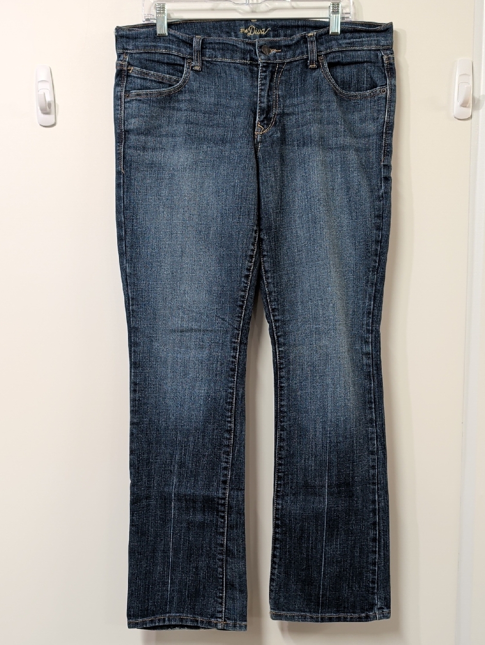 Old Navy "The Diva" Mid-Rise Bootcut Jeans Size 12 Long